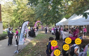 Octobre Rose à Petit-Quevilly, ateliers avec le public : familles, membres du club, centres de loisirs...